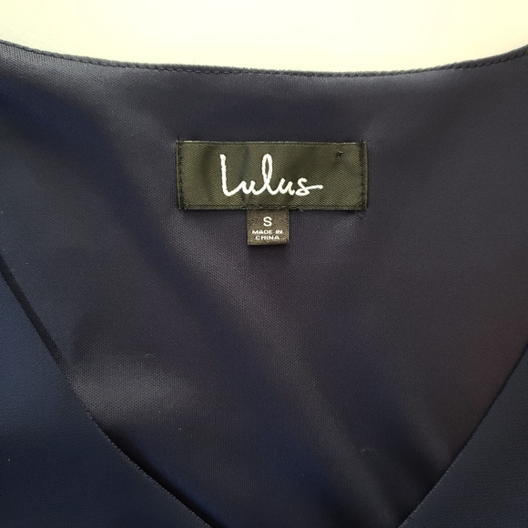 NEW- Lulus Shifting Dears Long Sleeve Dress - Picture 6 of 8